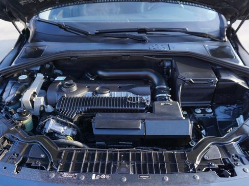 Used 2015 Volvo V60 T5 Cross Country w/ Protection Package image 31