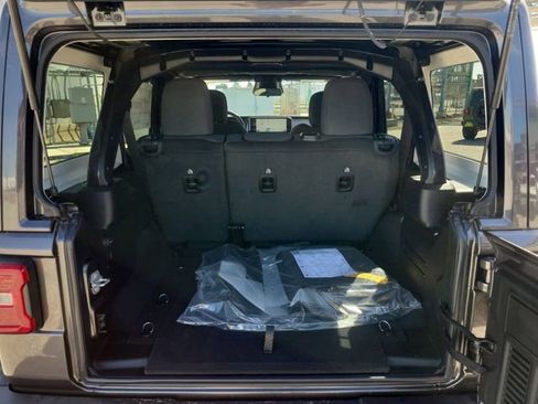 New 2026 Jeep Wrangler Unlimited Sport AWD/4WD image 7