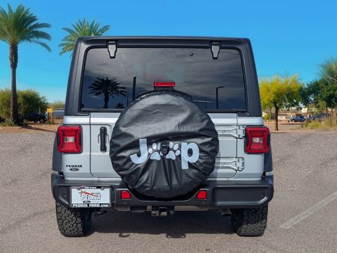 Used 2024 Jeep Wrangler Sport S image 4