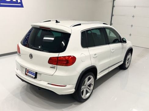 Used 2016 Volkswagen Tiguan R-Line image 9