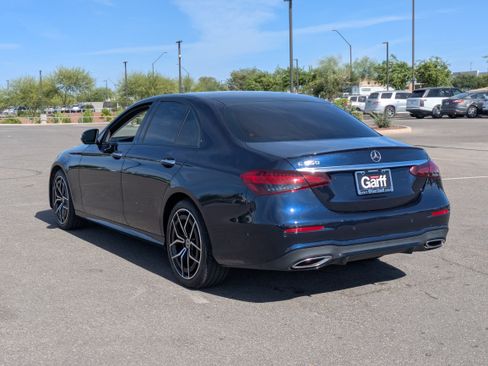 Used 2022 Mercedes-Benz E 350 Sedan image 3