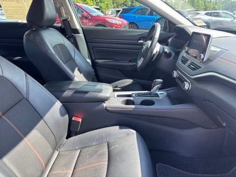 Used 2019 Nissan Altima 2.5 SR FWD image 27