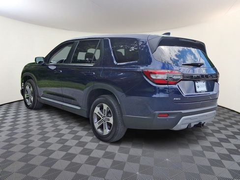 Used 2025 Honda Pilot EX-L image 4