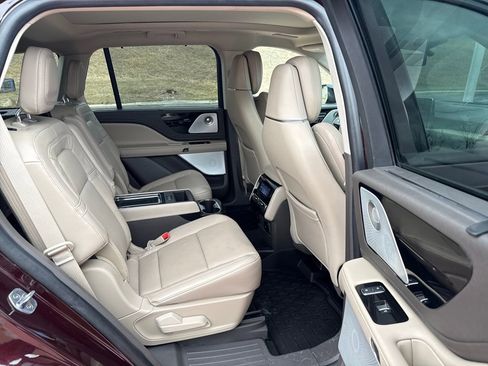 Used 2023 Lincoln Aviator Reserve w/ Equipment Group 201A image 22