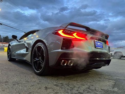 Used 2023 Chevrolet Corvette Stingray Premium Cpe w/ Z51 Performance Package image 9