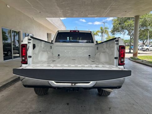 Used 2025 RAM 2500 Tradesman AWD/4WD image 34