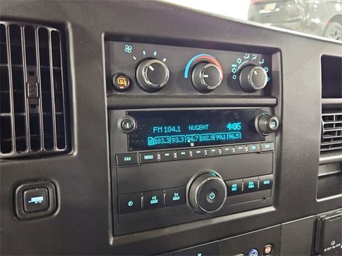 Used 2024 GMC Savana 2500 w/ Driver Convenience Package image 17
