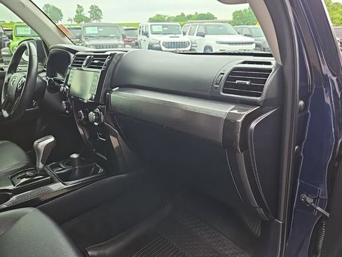 Used 2020 Toyota 4Runner TRD Off-Road Premium w/ Moonroof Package AWD/4WD image 74