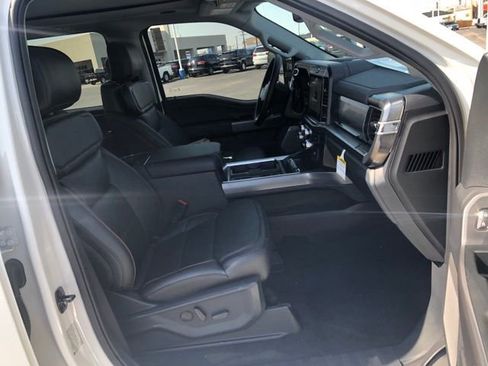 New 2025 Ford F350 Lariat w/ Lariat Ultimate Package image 15