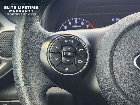 Used 2020 Kia Soul S FWD image 27