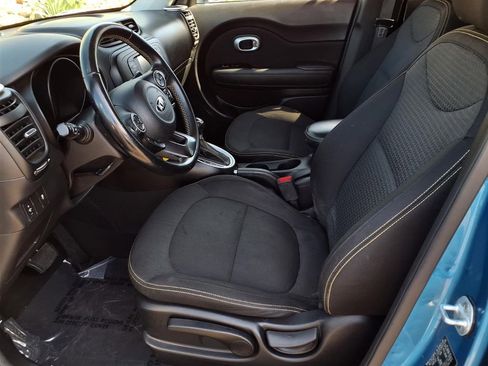 Used 2016 Kia Soul + w/ Designer's Package image 15