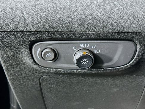 Used 2025 Buick Encore GX Preferred image 16