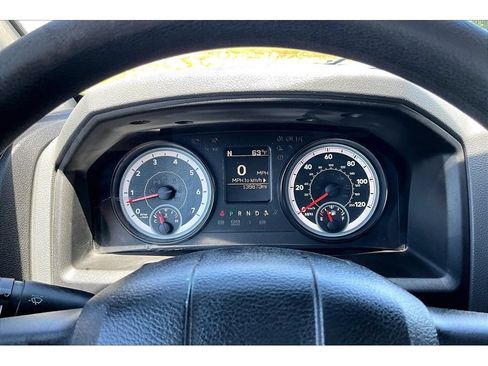 Used 2016 RAM 1500 Classic SLT AWD/4WD image 23