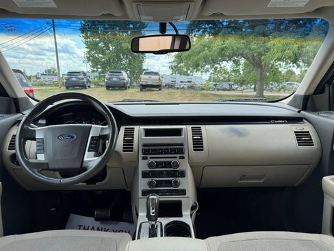 Used 2010 Ford Flex SE FWD image 15