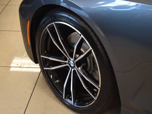 Used 2020 BMW 330i Sedan w/ M Sport Package image 19