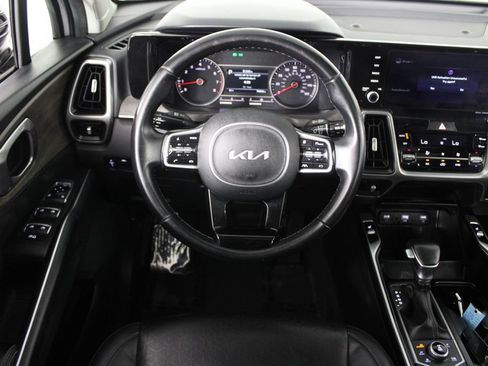 Used 2022 Kia Sorento S w/ Panoramic Sunroof Package AWD/4WD image 20