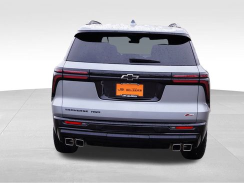 Certified 2024 Chevrolet Traverse Z71 w/ Enhanced Driving Package image 6