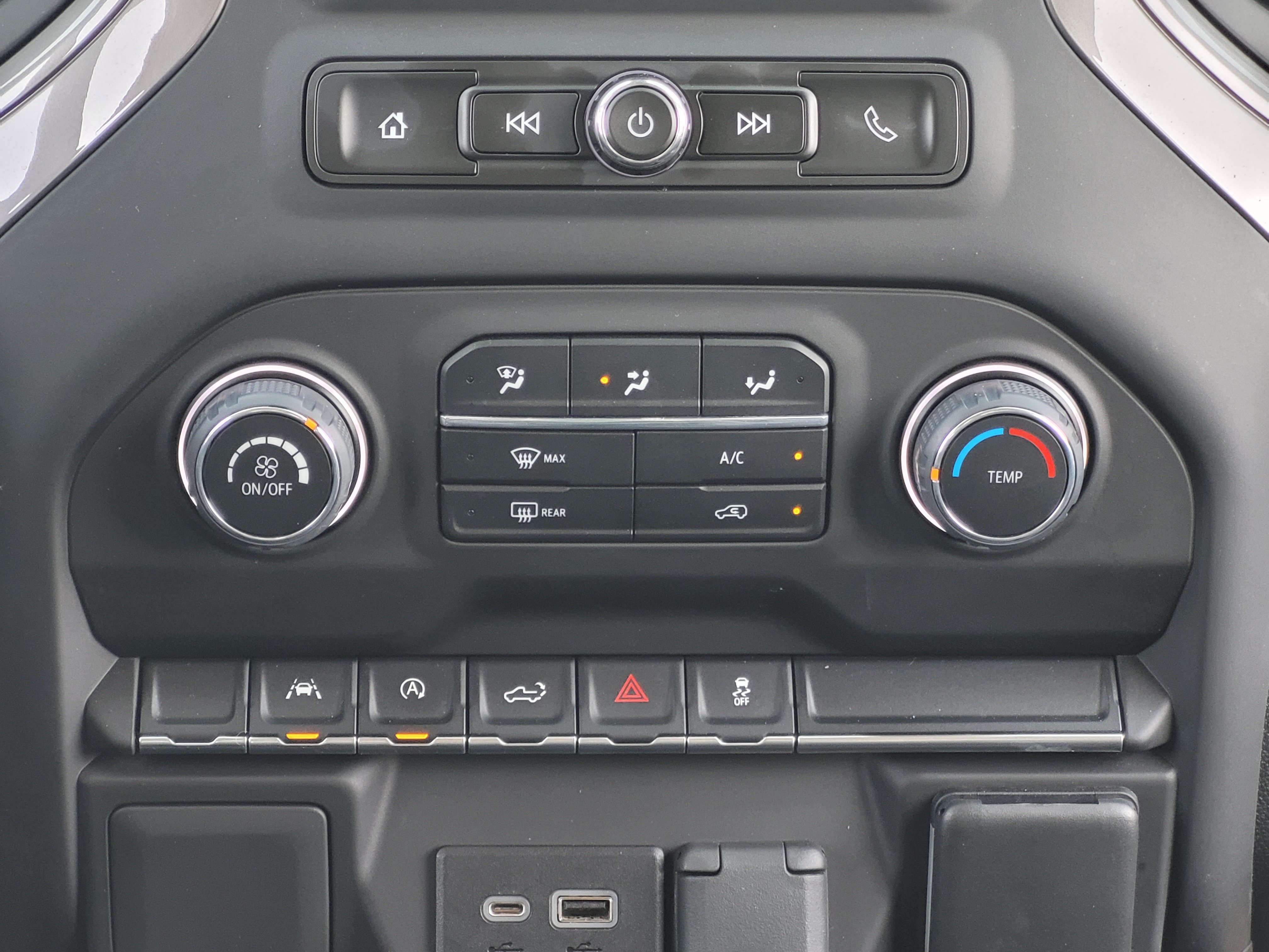 Used 2022 Chevrolet Silverado 1500 Custom AWD/4WD image 16