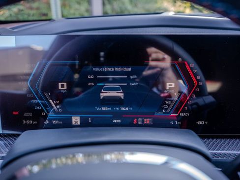 Used 2026 BMW XM Label Red image 9