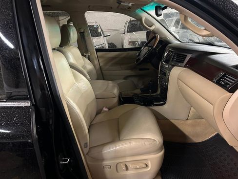 Used 2011 Lexus LX 570 4WD w/ Luxury Pkg image 21