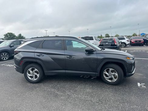 Used 2022 Hyundai Tucson SEL w/ Cargo Package AWD/4WD image 11