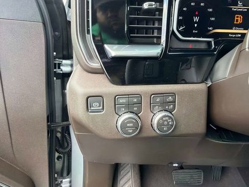 New 2026 GMC Sierra 1500 SLT w/ SLT Premium Plus Package image 30