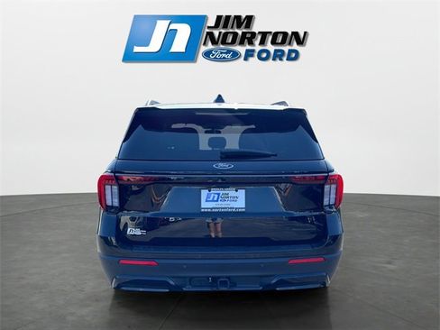 New 2025 Ford Explorer ST-Line image 4