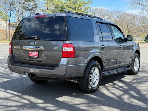 Used 2011 Ford Expedition XLT image 5