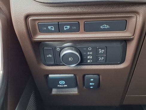 Used 2022 Ford F150 King Ranch w/ Equipment Group 601A High AWD/4WD image 11