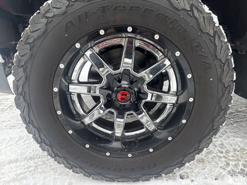 Used 2019 Ford F250 Lariat w/ Chrome Package image 34