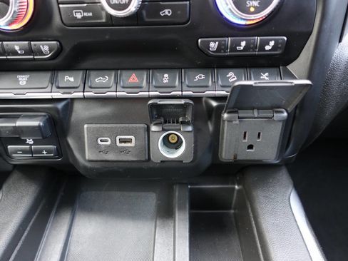 Used 2022 GMC Sierra 2500 AT4 w/ AT4 Preferred Package image 47