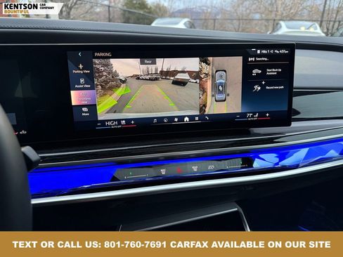 Used 2025 BMW 740i xDrive image 25