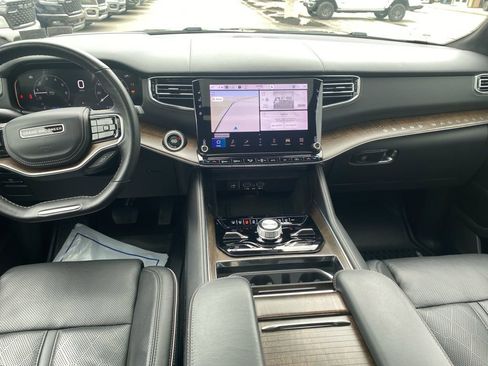 Used 2022 Jeep Grand Wagoneer Series II AWD/4WD image 29
