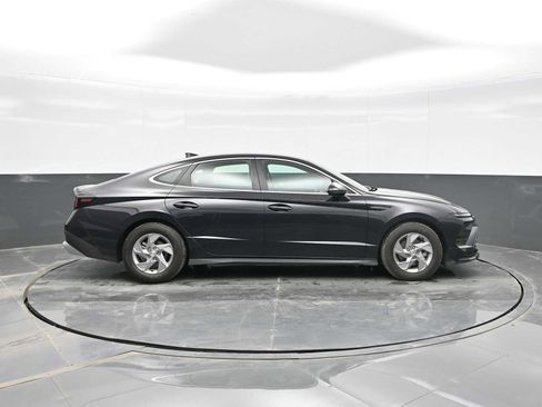 Used 2025 Hyundai Sonata SE FWD image 9
