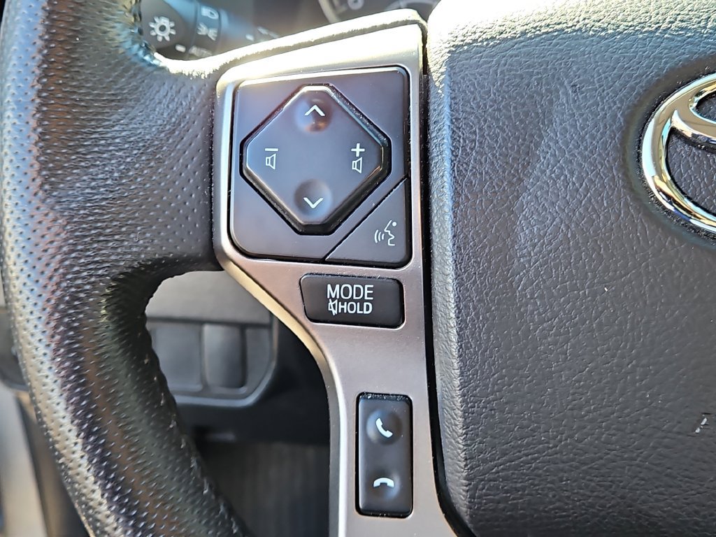 Used 2022 Toyota Tacoma SR5 AWD/4WD image 24
