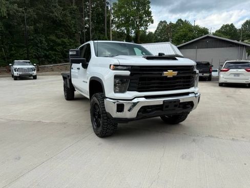 Used 2024 Chevrolet Silverado 2500 W/T w/ WT Convenience Package AWD/4WD image 13