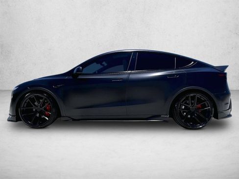 Used 2026 Tesla Model Y 2WD image 6