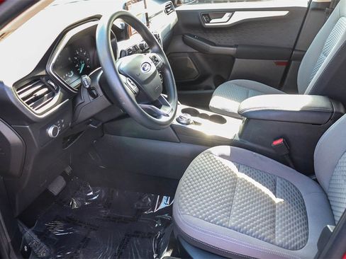 Used 2020 Ford Escape SE image 21
