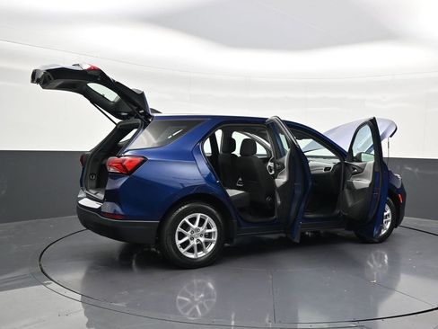 Used 2023 Chevrolet Equinox LS FWD image 26