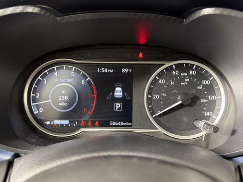 Used 2023 Nissan Versa SV FWD image 18