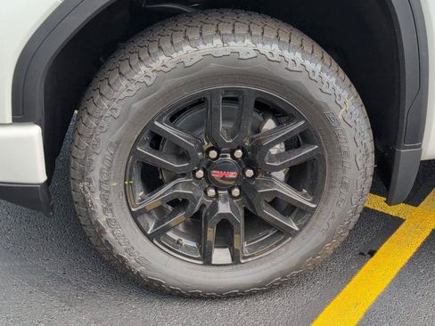 New 2026 GMC Sierra 1500 Elevation AWD/4WD image 11