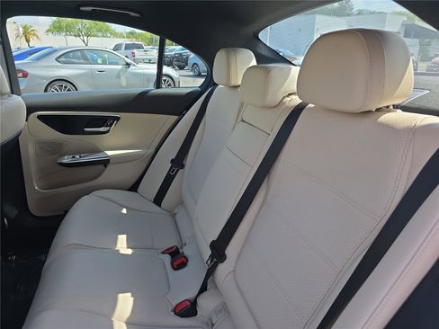 Used 2022 Mercedes-Benz C 300 Sedan image 12