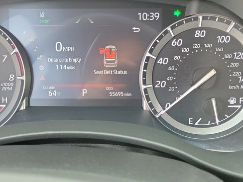 Used 2021 Toyota Highlander XLE image 25