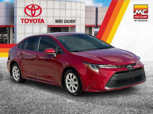 Certified 2025 Toyota Corolla LE FWD image 7