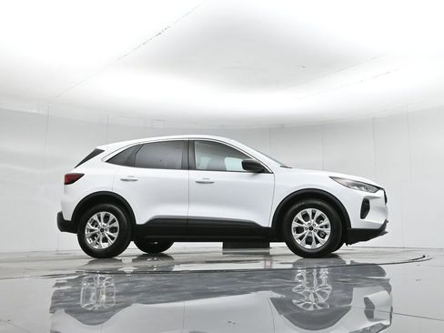 Used 2024 Ford Escape Active image 48