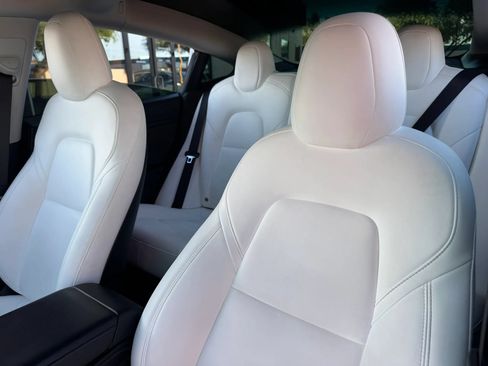 Used 2021 Tesla Model 3 Performance AWD/4WD image 16