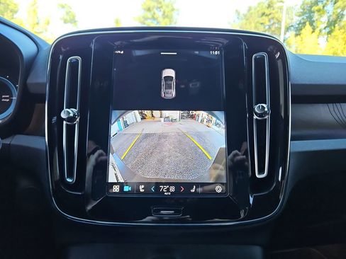 Used 2023 Volvo C40 P8 Recharge Ultimate image 16