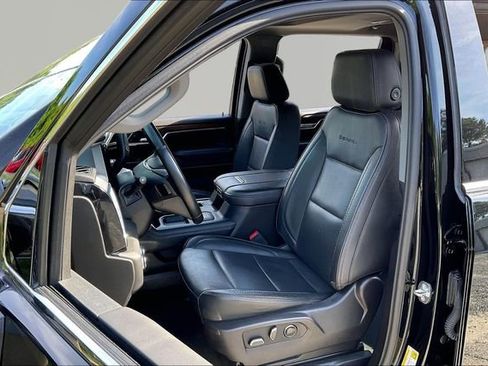 Used 2024 GMC Sierra 2500 Denali w/ Denali Reserve Package AWD/4WD image 15