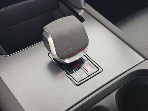 Used 2024 Land Rover Discovery Sport S image 30