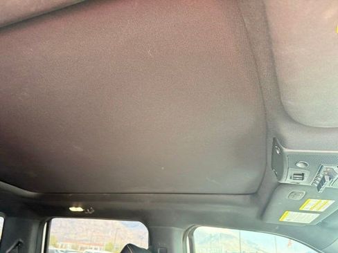 Used 2017 Ford F150 Raptor w/ Equipment Group 802A Luxury AWD/4WD image 12